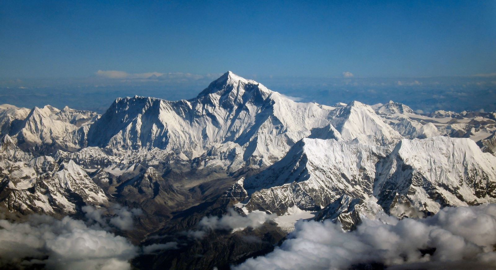 Hình Nền Chinh Phục đỉnh Everest: Cuộc Phiêu Lưu Leo Núi Hoành Tráng, Đỉnh  Cao Hình Nền, Núi Everest Hình Nền, Everest Hình Nền, HD và Nền Cờ đẹp  phiêu lưu, núi